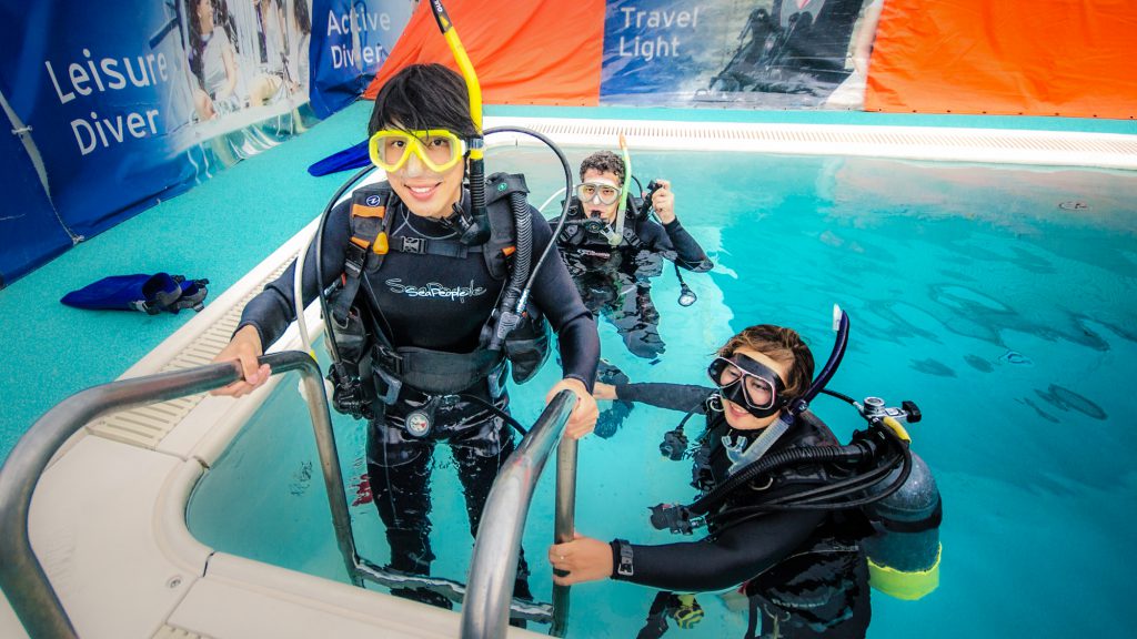 PADI diving license courses at the Kerama islands in Okinawa